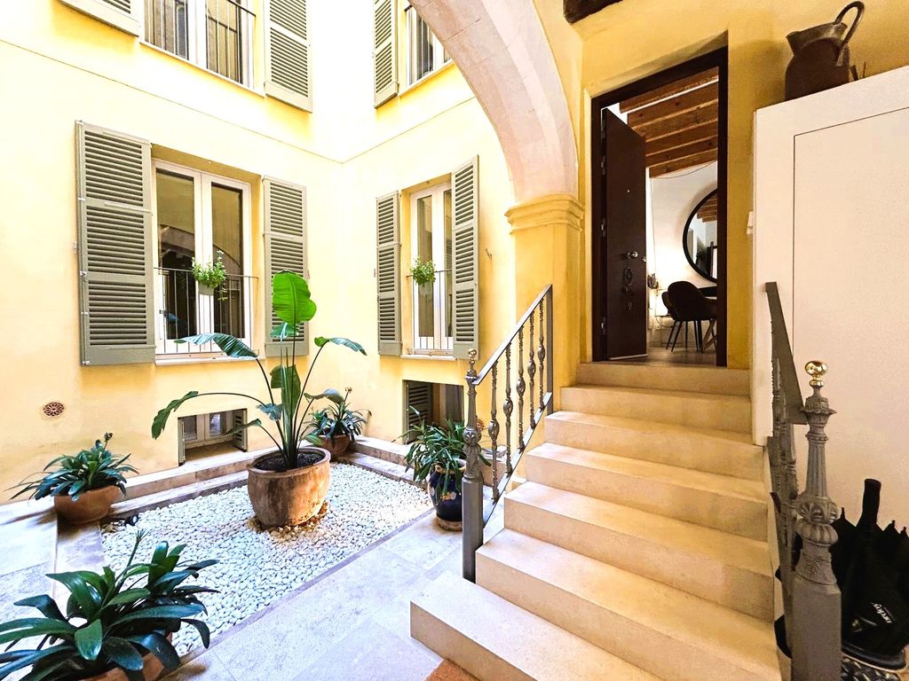 Property photo 2 of 20 2 81600.Jpeg