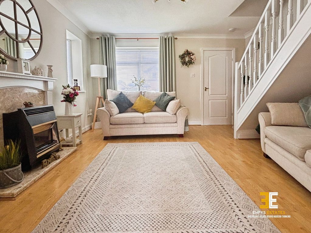 Property photo 2 of 24