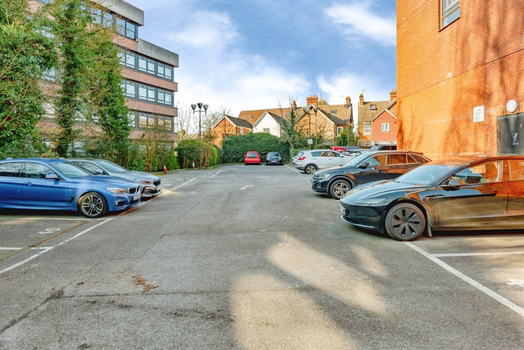 Additional image 13 of 2 bed flat for saleWhite Lion Close, East Grinstead RH19