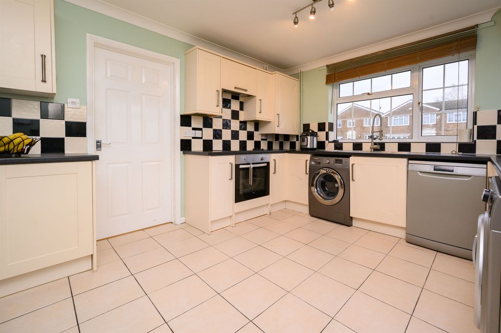 Property photo 3 of 13