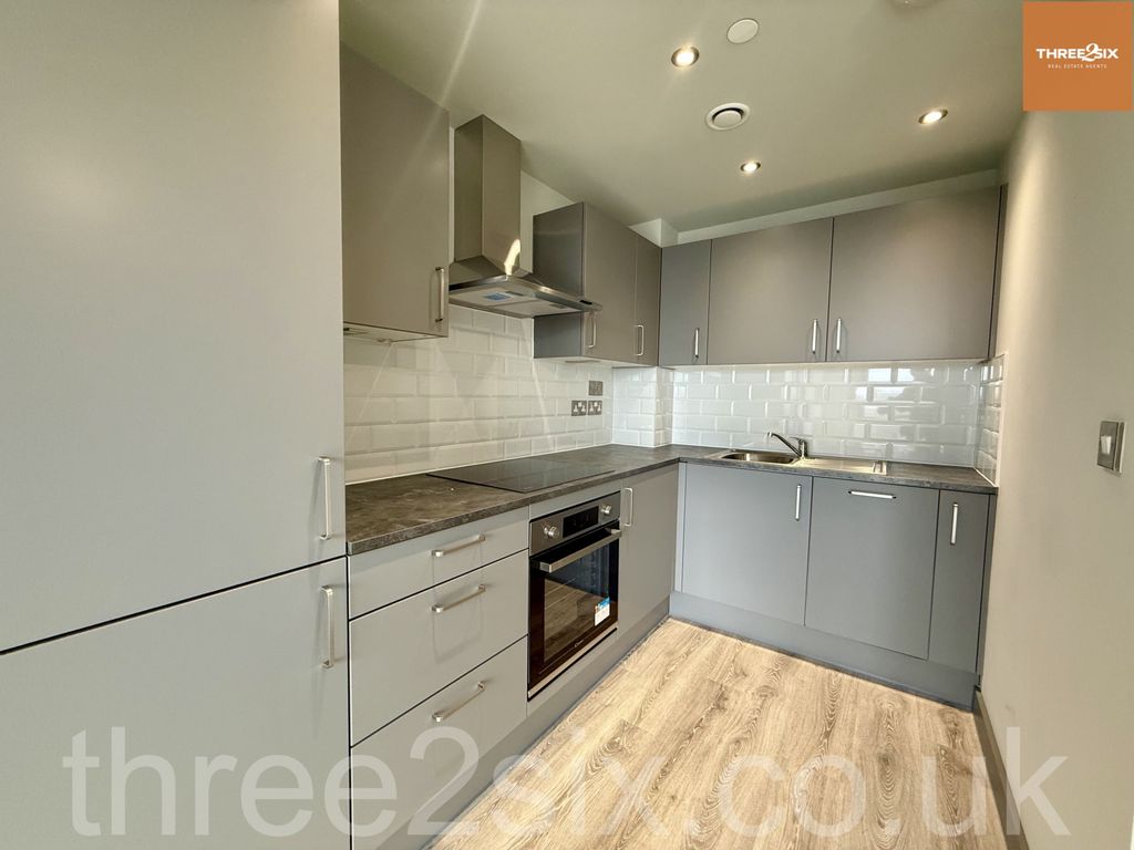 Property photo 3 of 7 Gallery