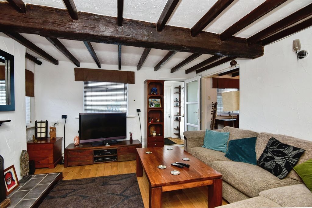 Property photo 2 of 22 Pbox-Img.Jpg