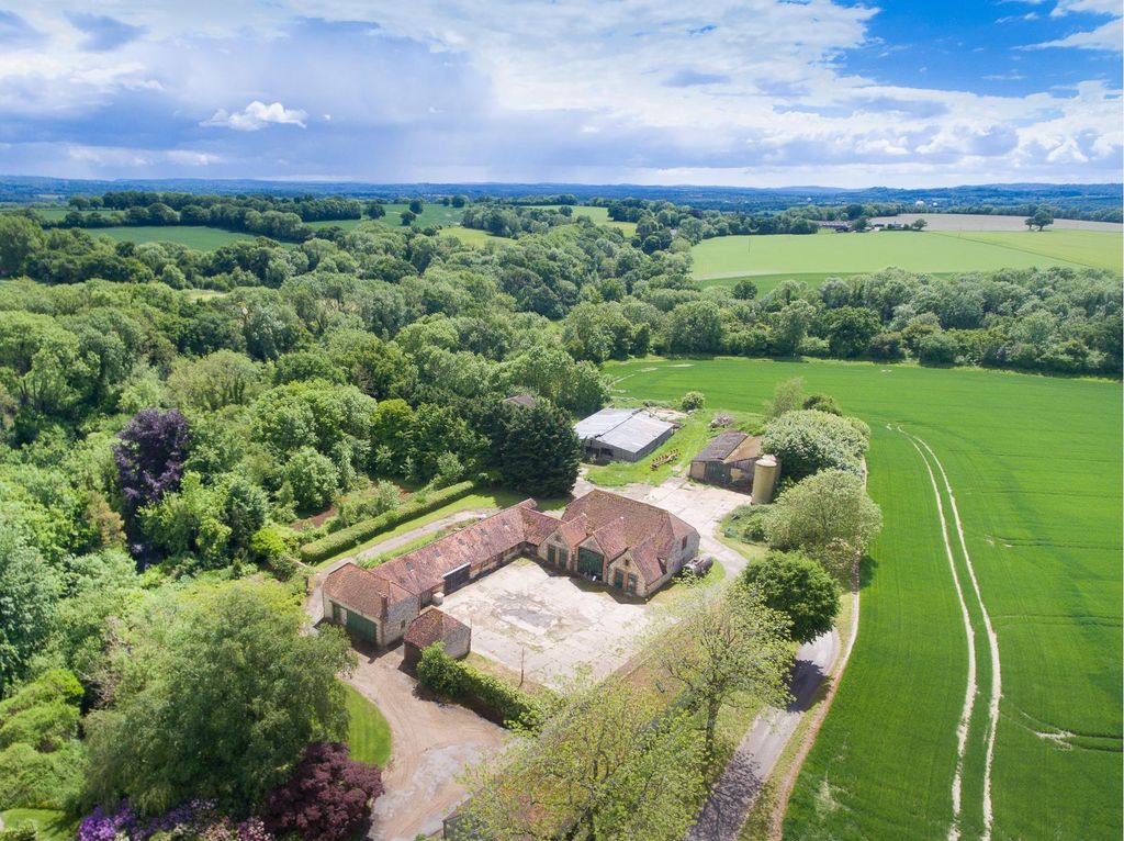 Property photo 2 of 11 Image