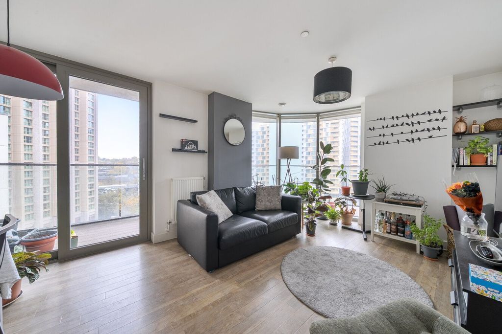 Property photo 3 of 19 Picture No. 11