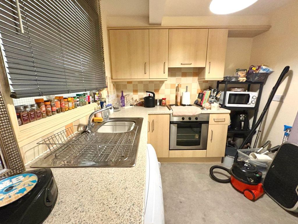 Property photo 2 of 5