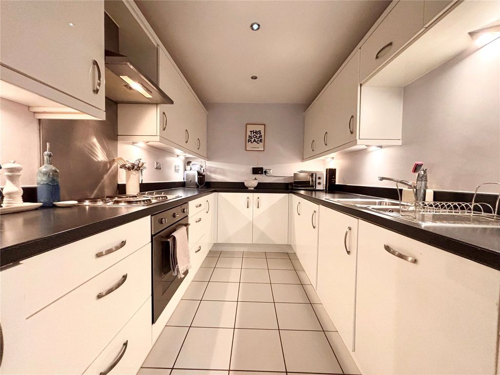 Property photo 3 of 15 Kitchen