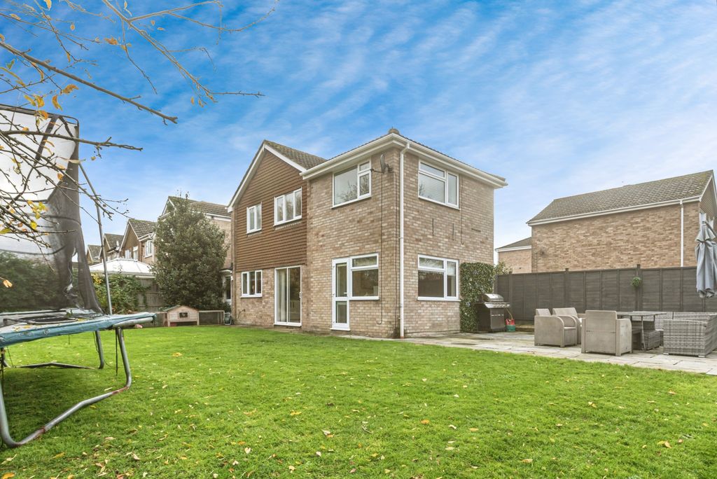 Property photo 1 of 36 Garden