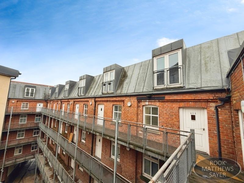 Property photo 1 of 12 Photo 3