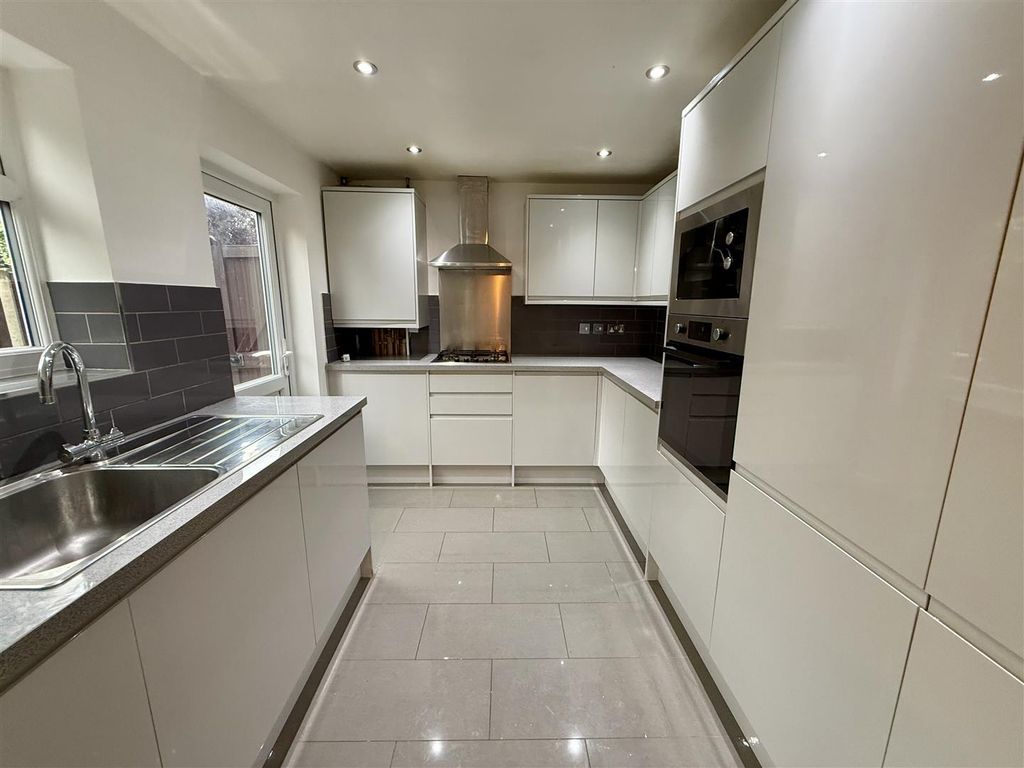 Property photo 2 of 14 Img_0849.Jpg