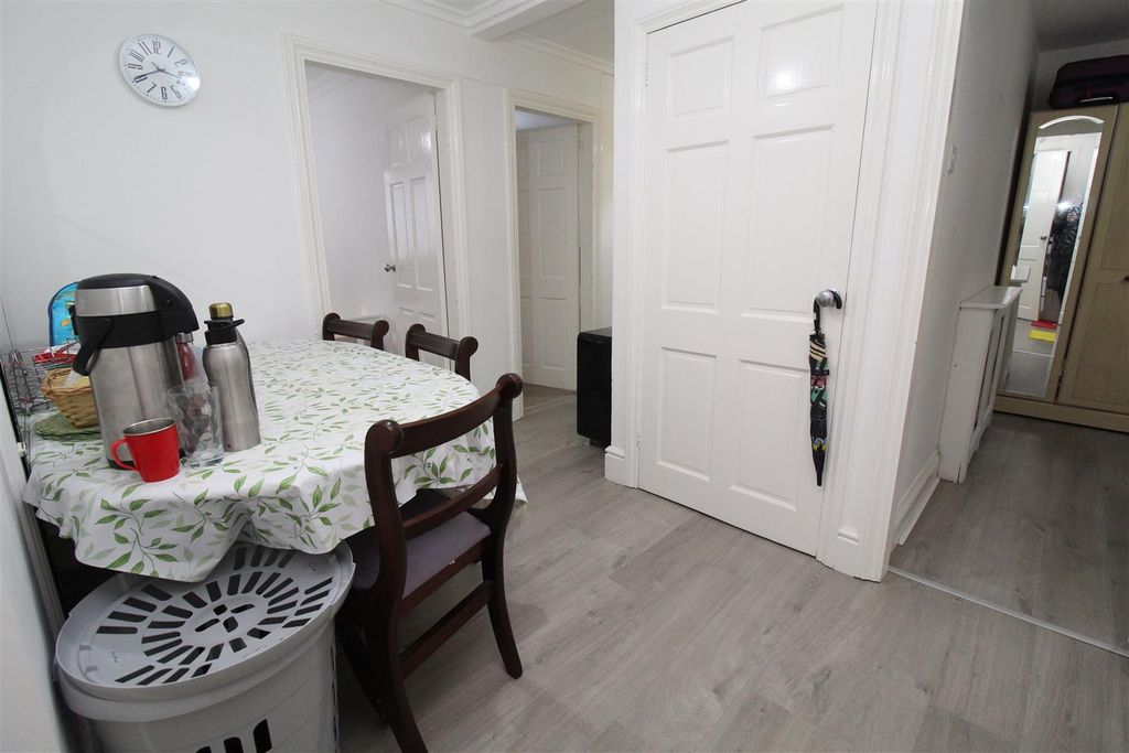 Property photo 2 of 12 Entrance Hallway