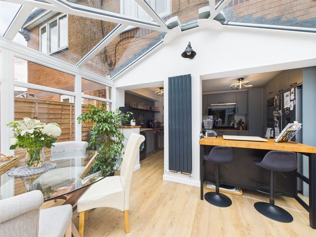 Property photo 2 of 25 Picture No. 24