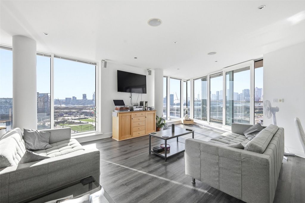 Property photo 2 of 17 Picture No. 28