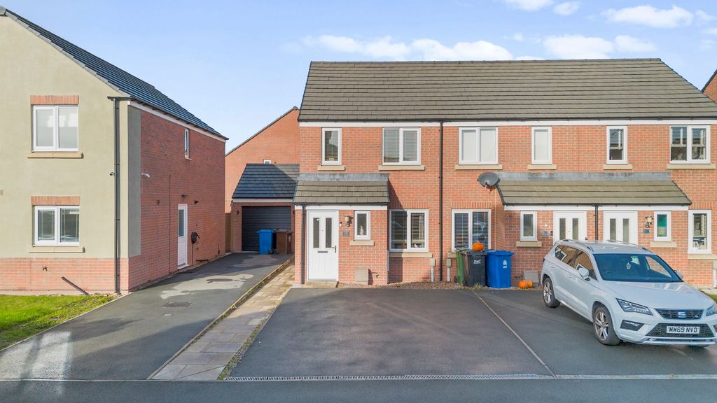 Property photo 1 of 20