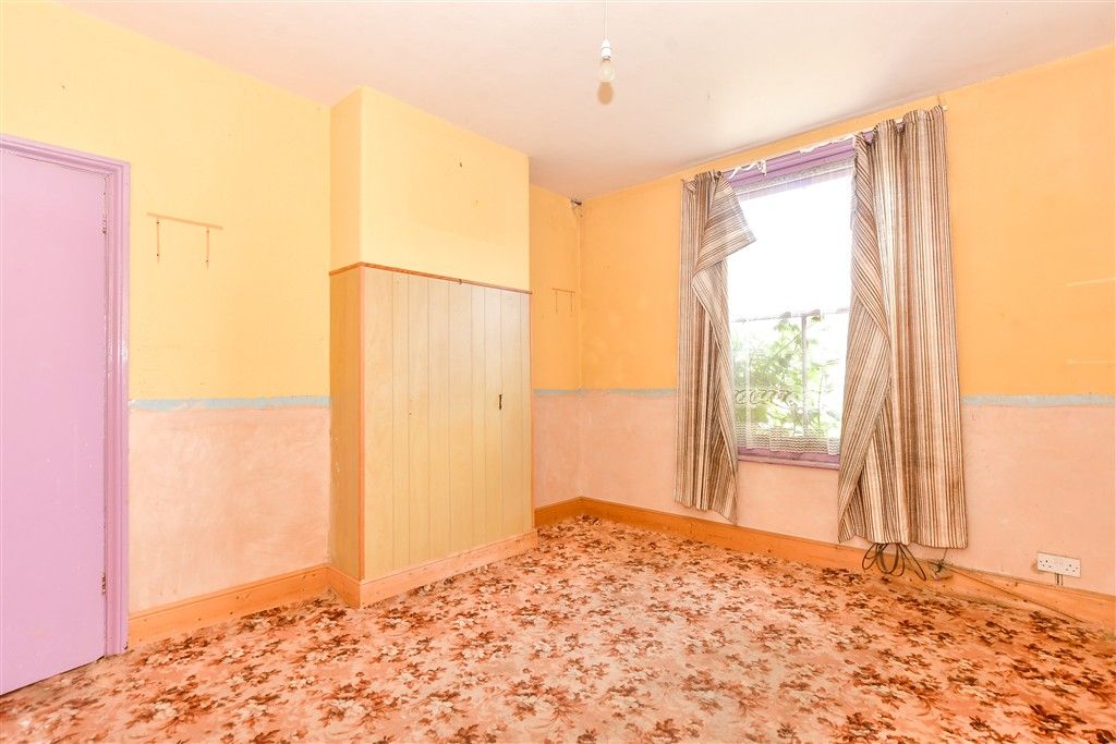 Property photo 2 of 9 Dining Room