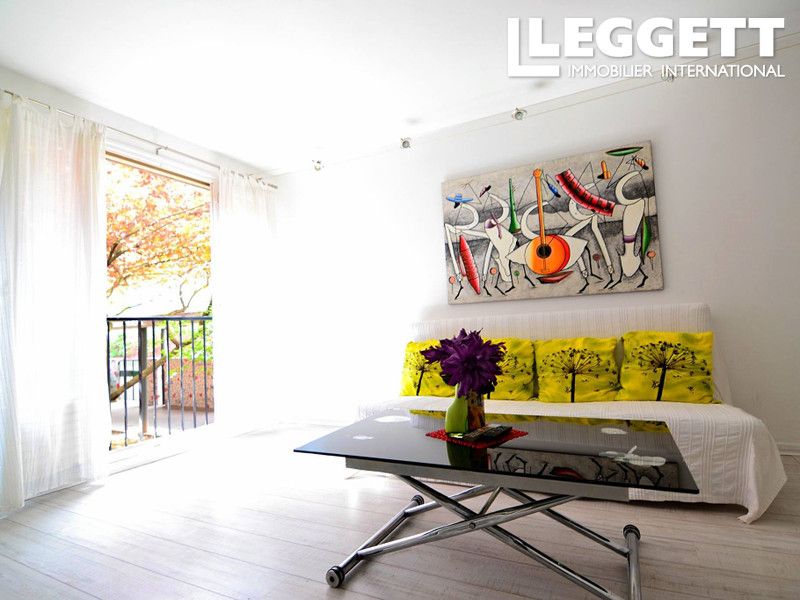 Property photo 2 of 8