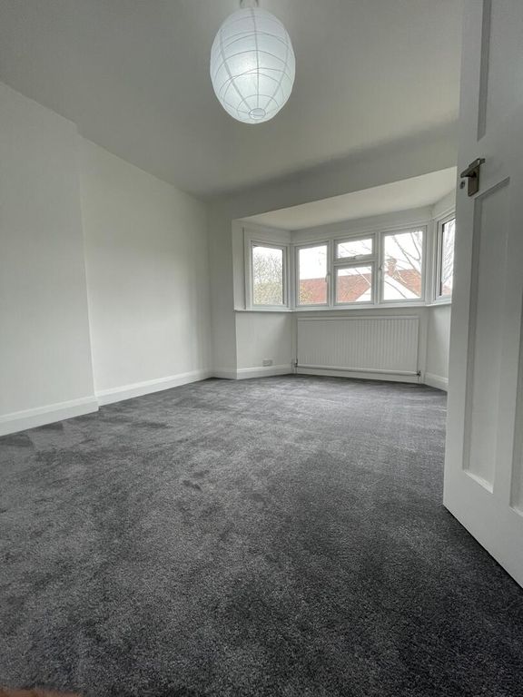 Property photo 2 of 10 Living Room