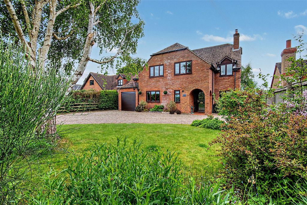 Property photo 1 of 20 Front View