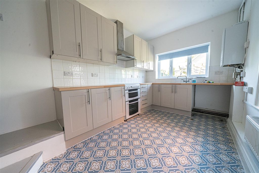 Property photo 3 of 16 Dsc03199.Png