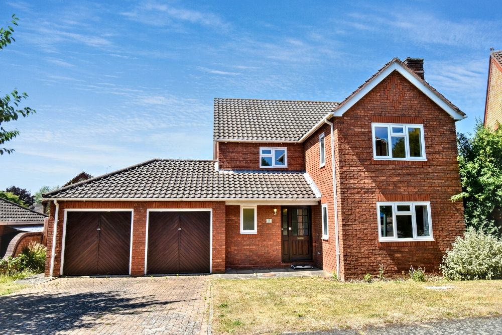 Property photo 2 of 25