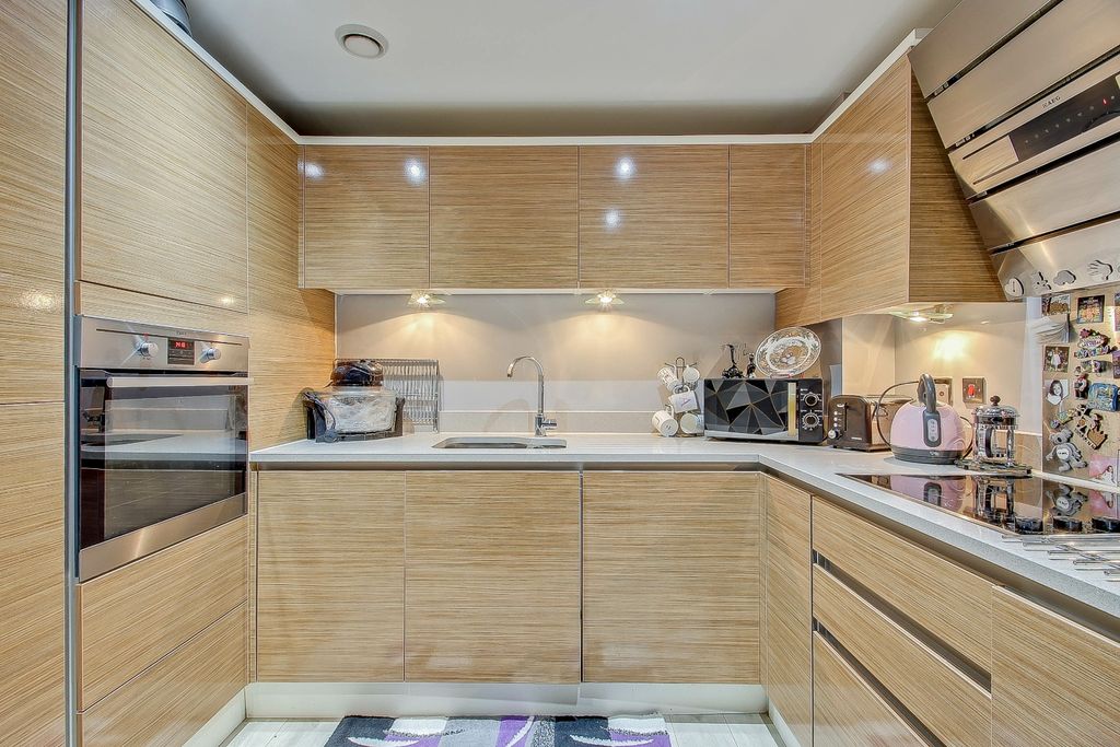 Property photo 3 of 19 4711564