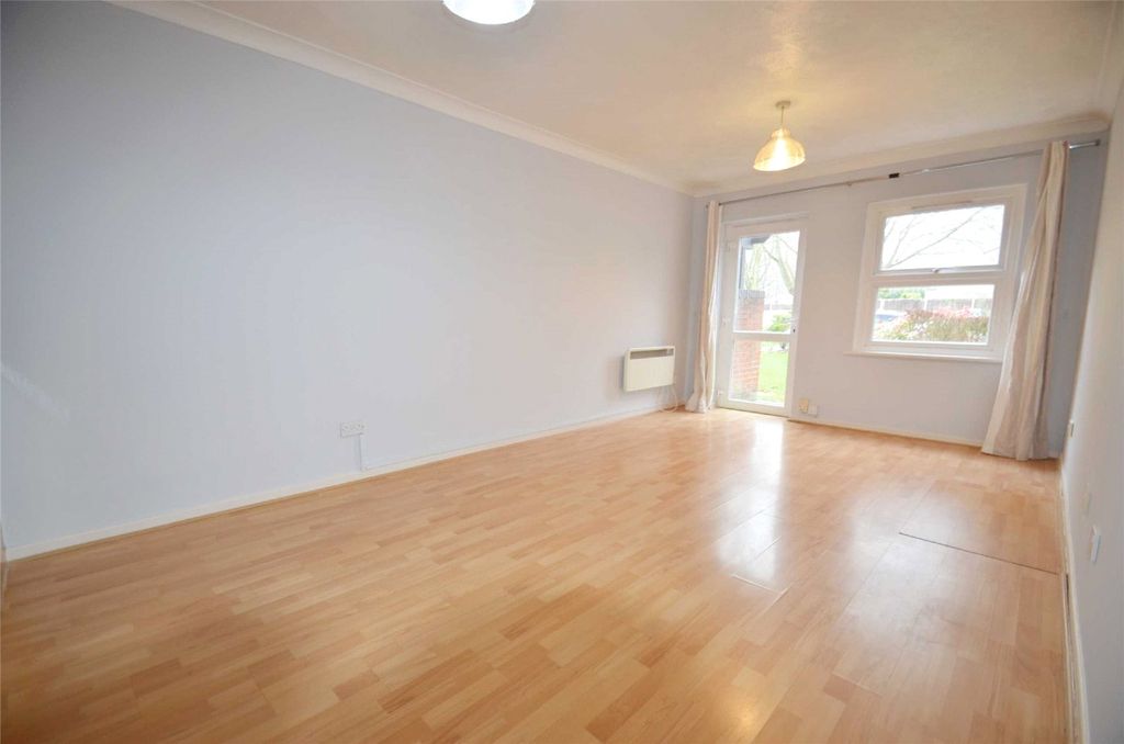 Property photo 3 of 9 Picture No. 12
