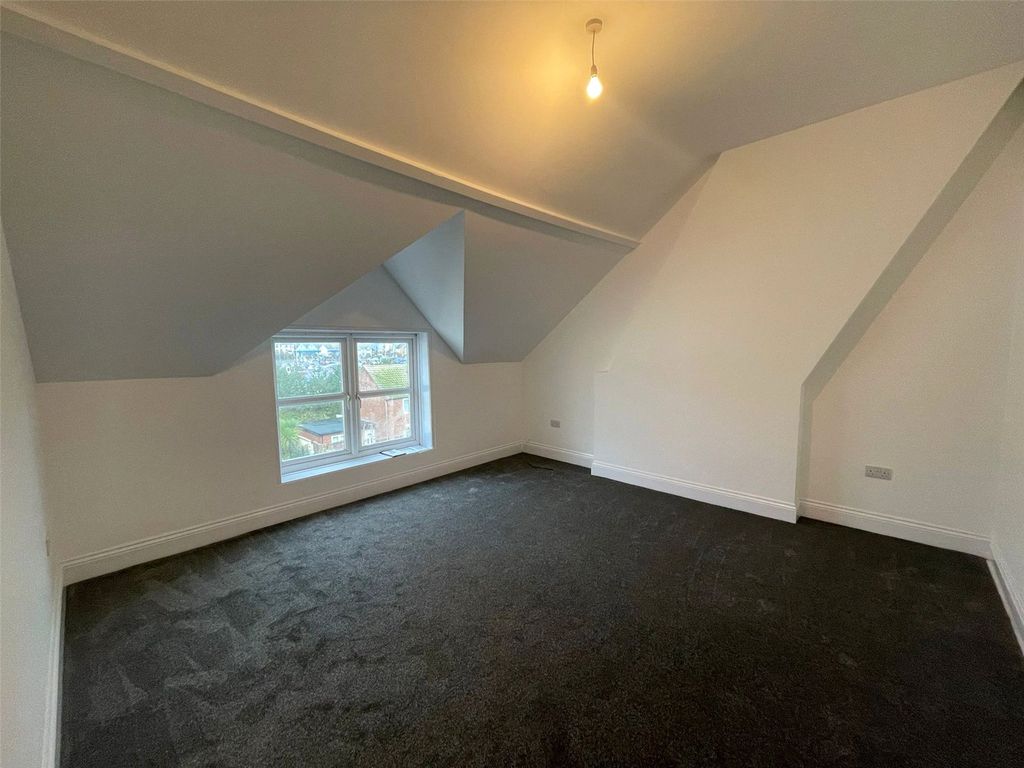 Property photo 3 of 8 Picture No. 08