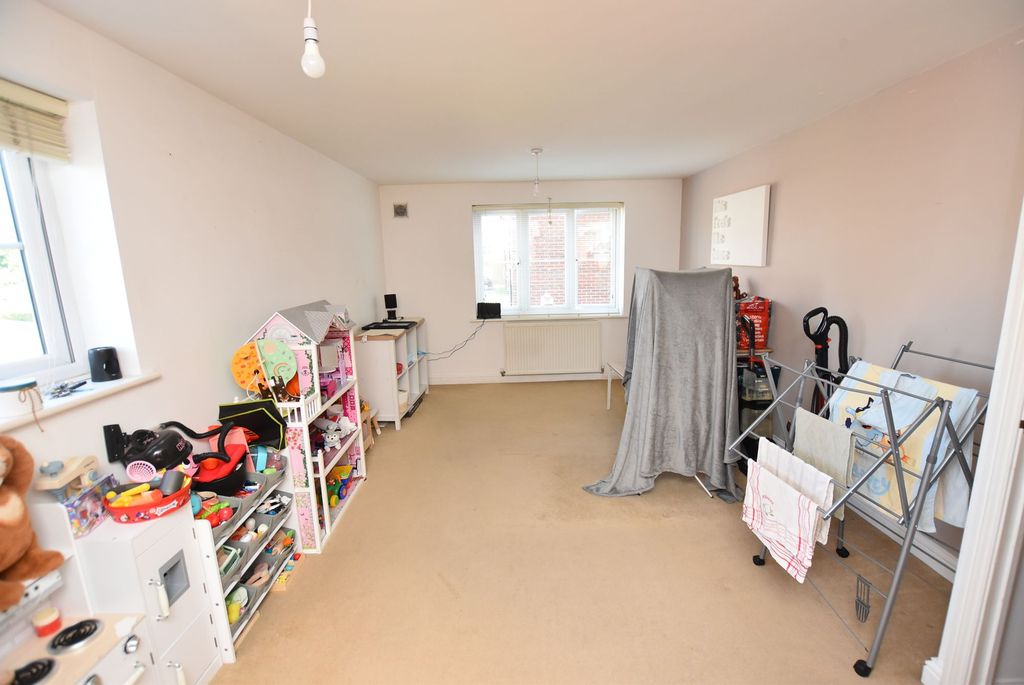 Property photo 3 of 9