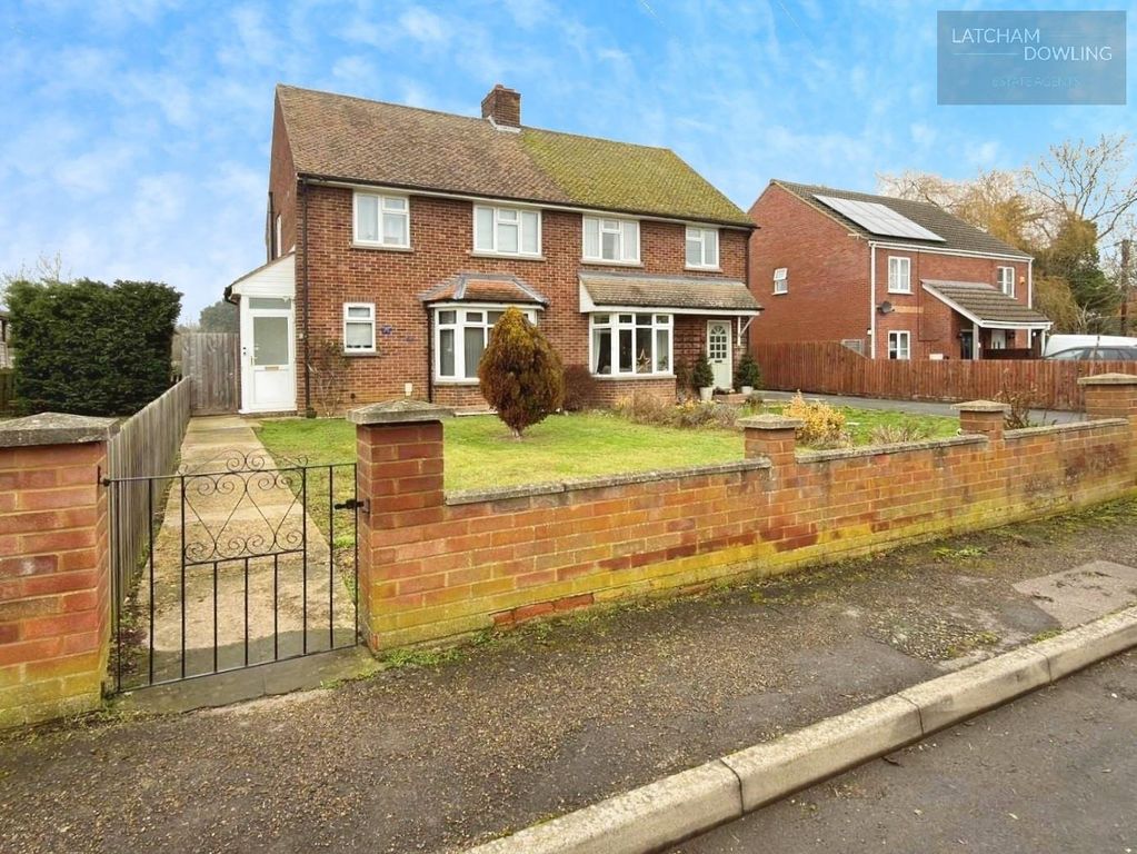 Property photo 1 of 18 Outside