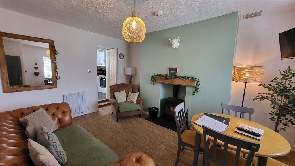 Property photo 2 of 15 Picture No. 22
