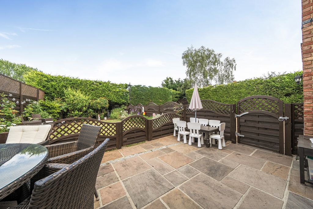 Property photo 3 of 17 1492814-7-6A50E21...