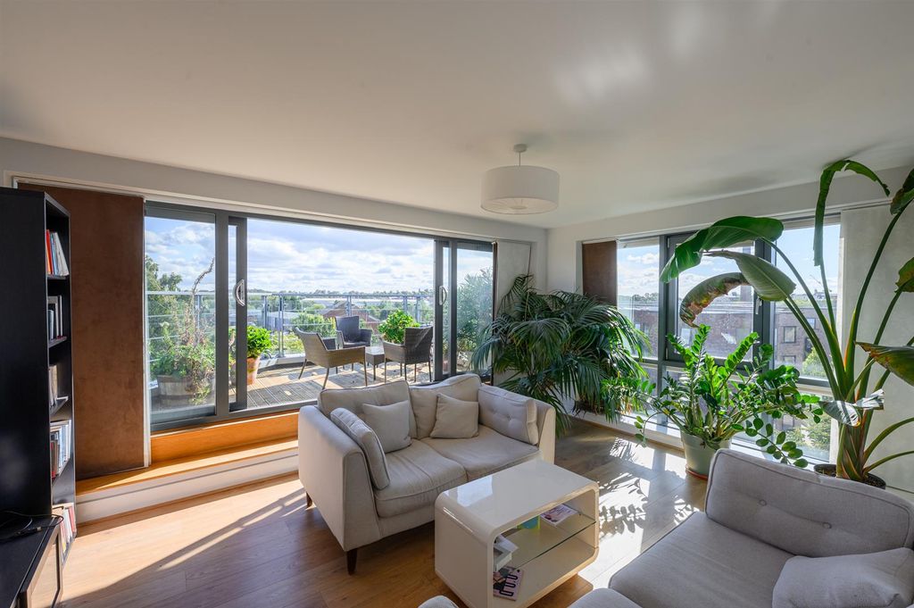 Property photo 1 of 19 12 Windsor Balc-6.Jpg