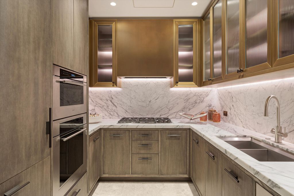 Property photo 3 of 28 Image