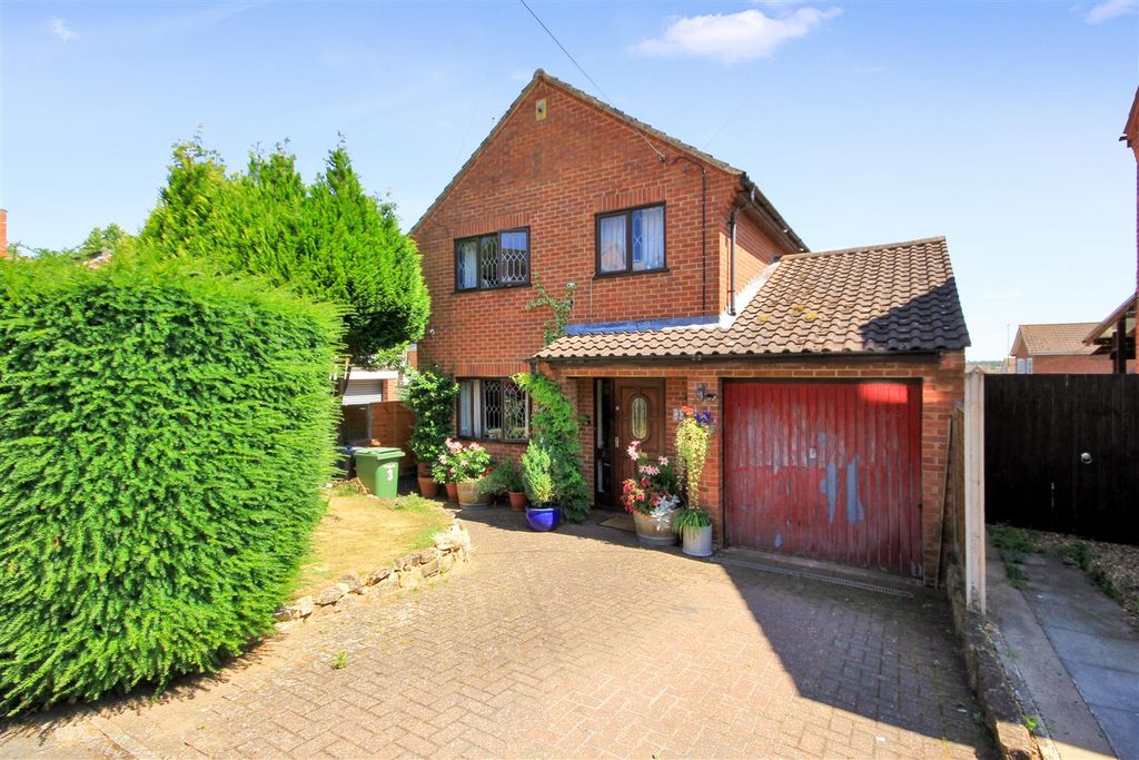 Property photo 1 of 16 Img_1704.Jpg
