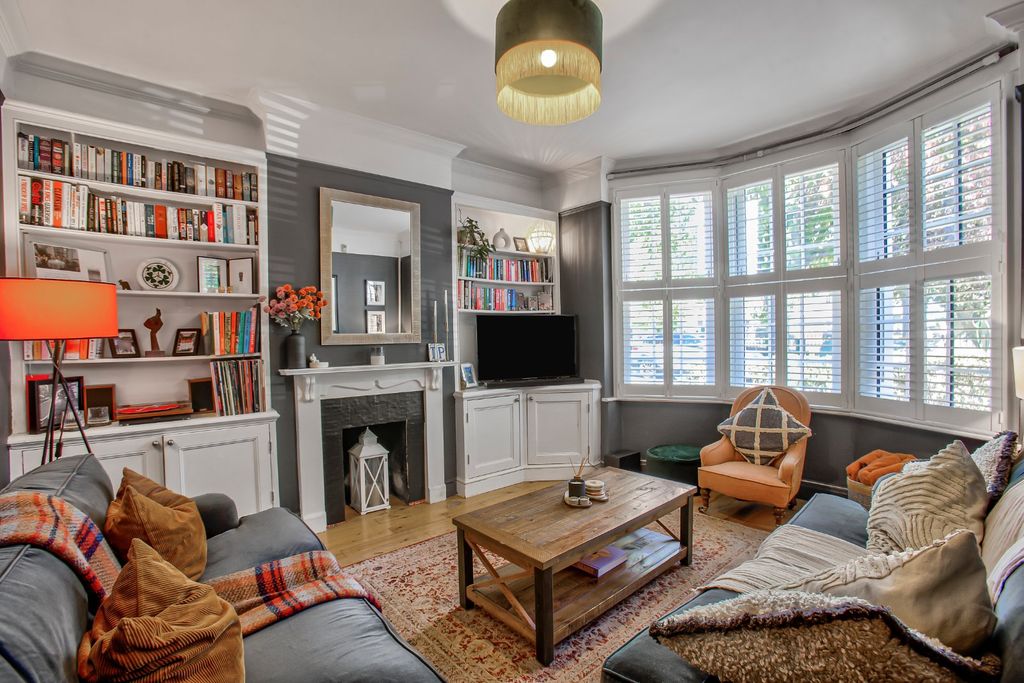 Property photo 2 of 9 Picture No. 29