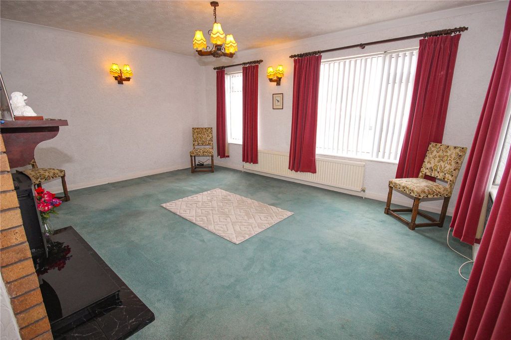 Property photo 3 of 11 Picture 3