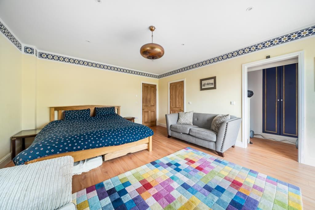 Property photo 3 of 21 Bedroom