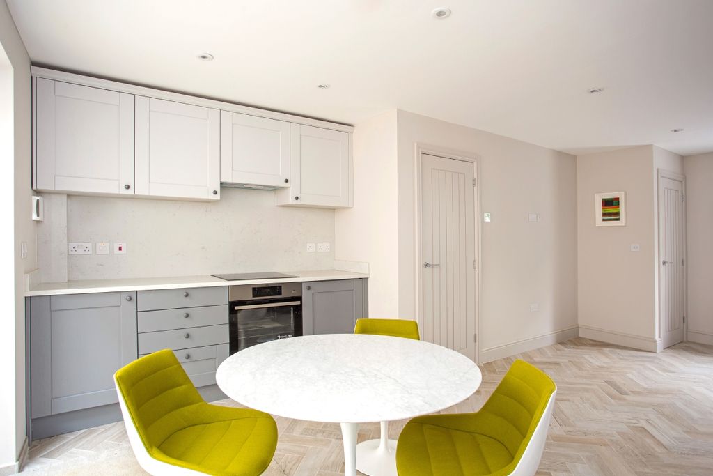 Property photo 3 of 15 14 Lansdown Terra...