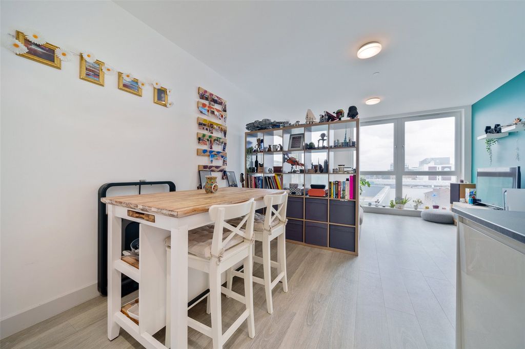 Property photo 3 of 9 Picture No. 08