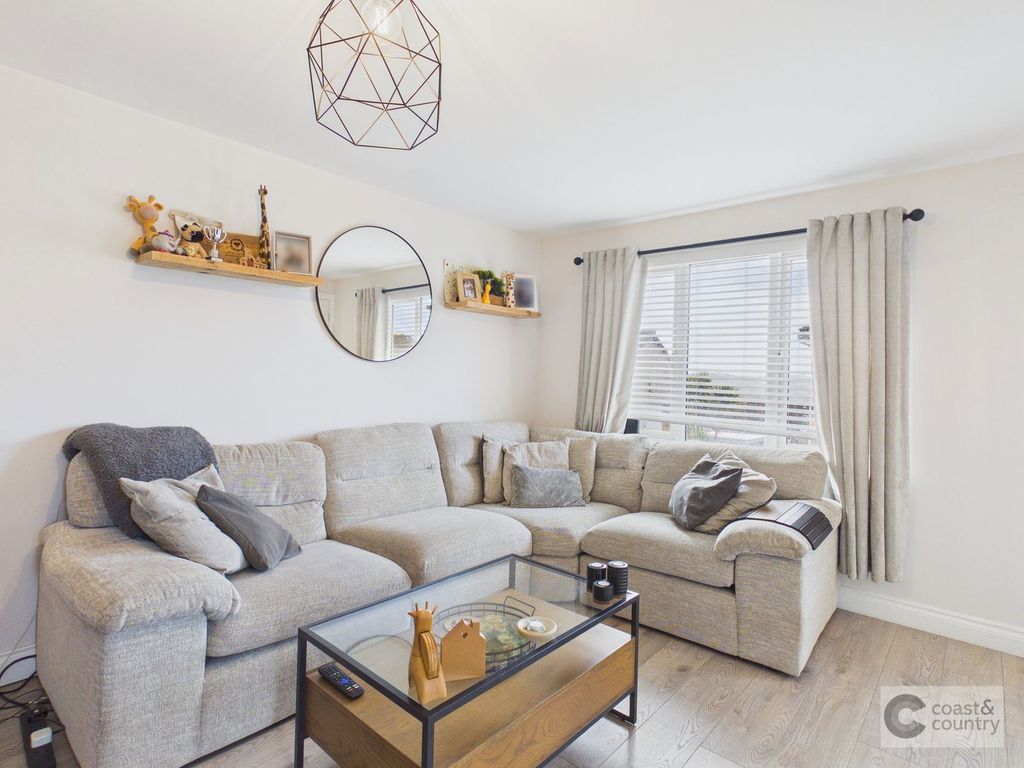 Property photo 3 of 24