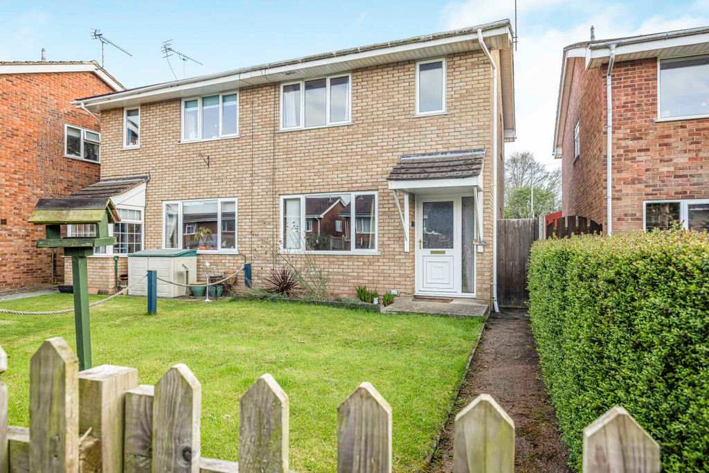 Property photo 1 of 20 Front Main