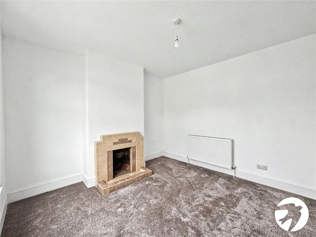 Property photo 2 of 14 Picture No. 20