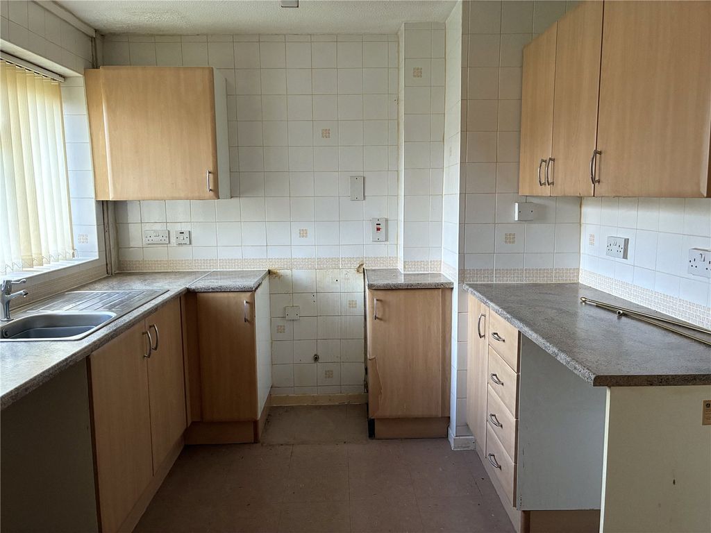 Property photo 2 of 19 Picture No. 44