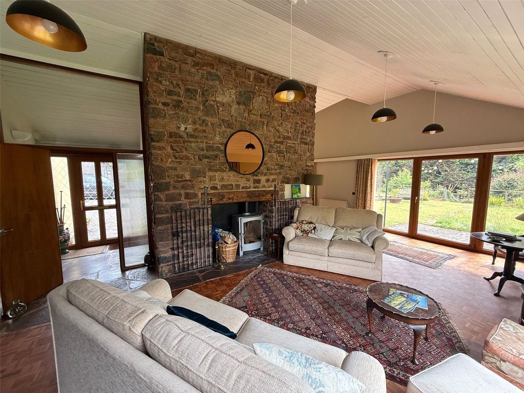 Property photo 3 of 18 Picture No. 04