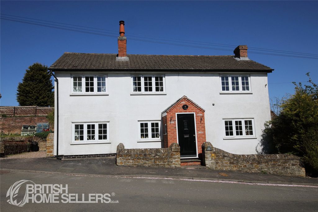 Property photo 1 of 27 Picture No. 18