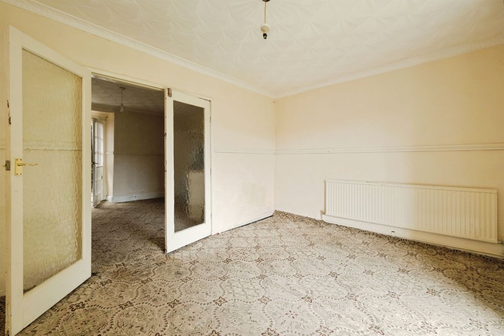 Property photo 2 of 24