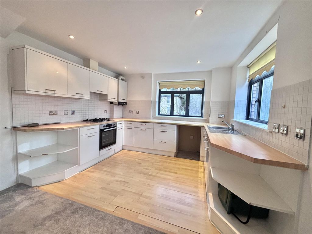 Property photo 3 of 15 Img_0126.Jpg