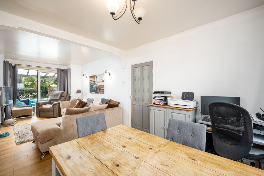 Property photo 3 of 26 05
