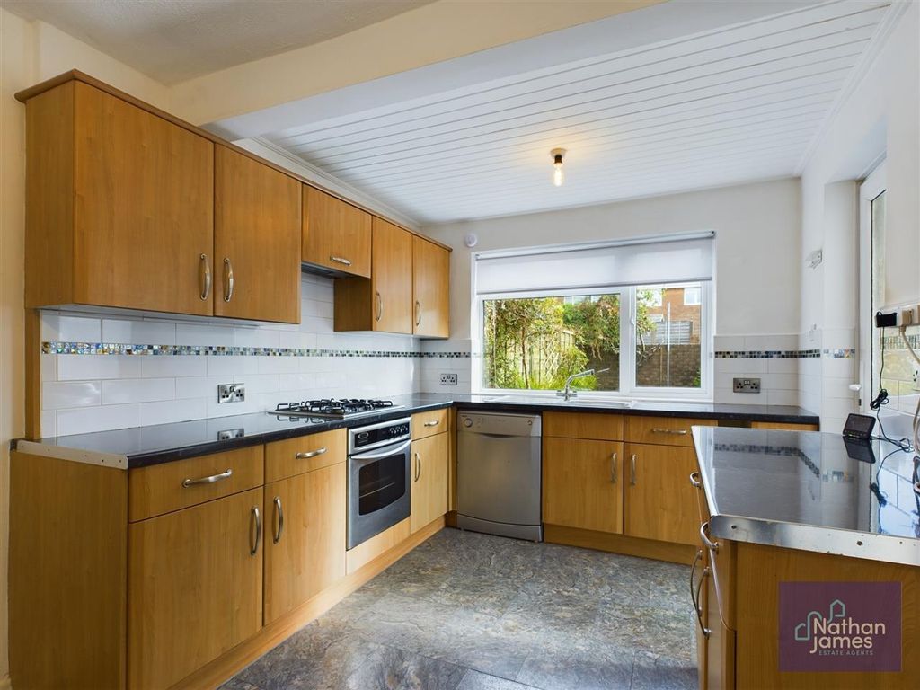 Property photo 3 of 10 Kitchen/Diner