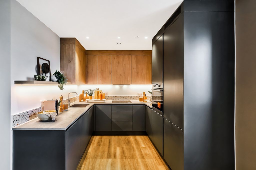 Property photo 3 of 11