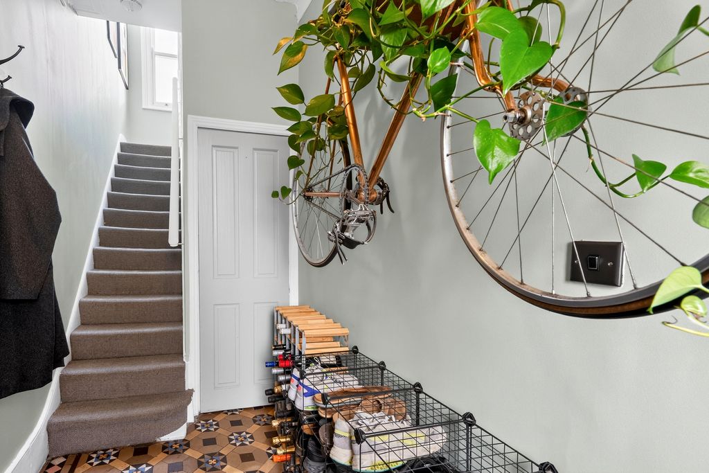 Property photo 2 of 24 Hallway